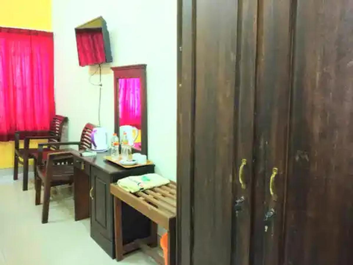 Reddoorz At Hotel Nuansa Ngawi Экстерьер фото