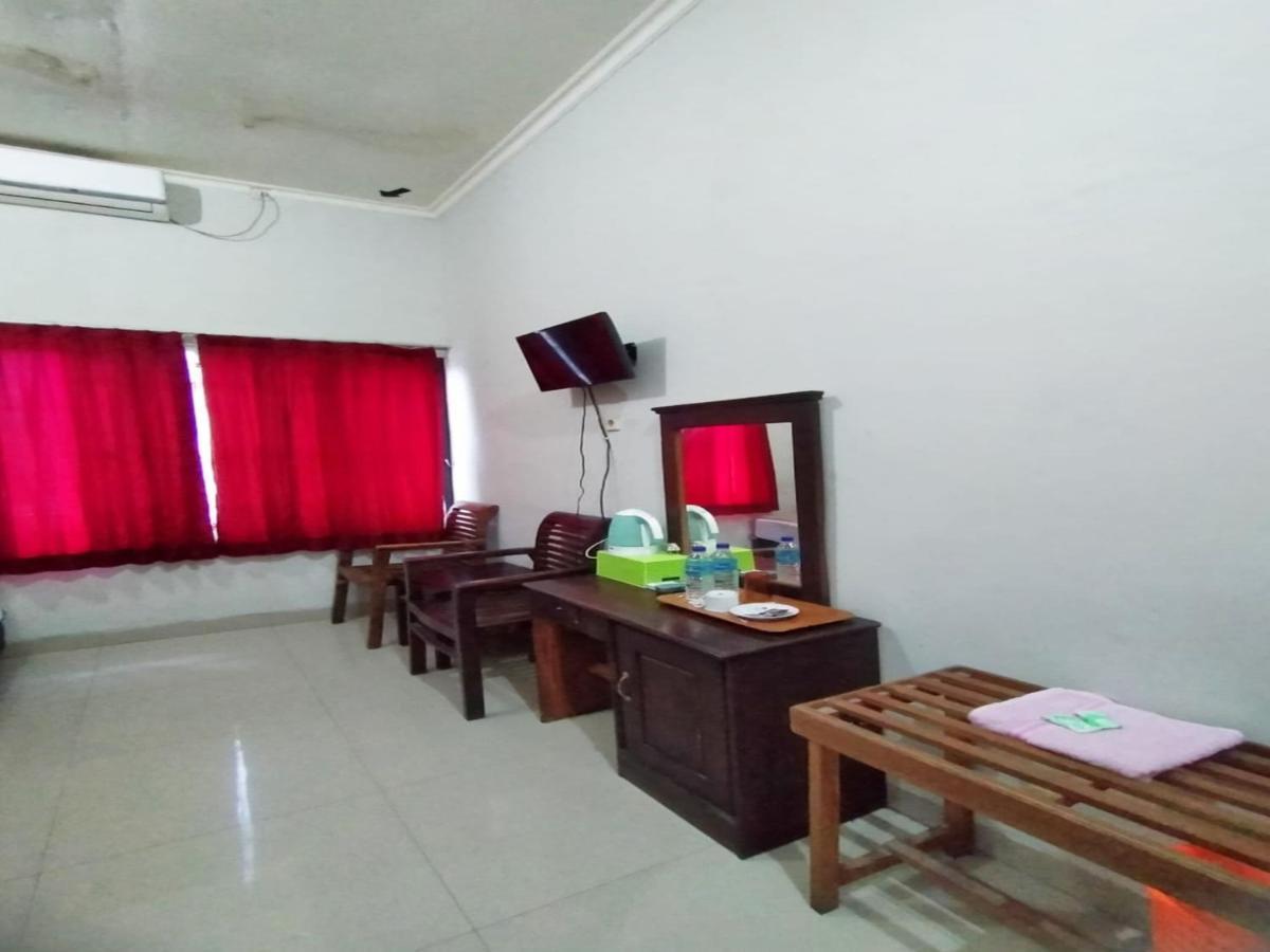 Reddoorz At Hotel Nuansa Ngawi Экстерьер фото