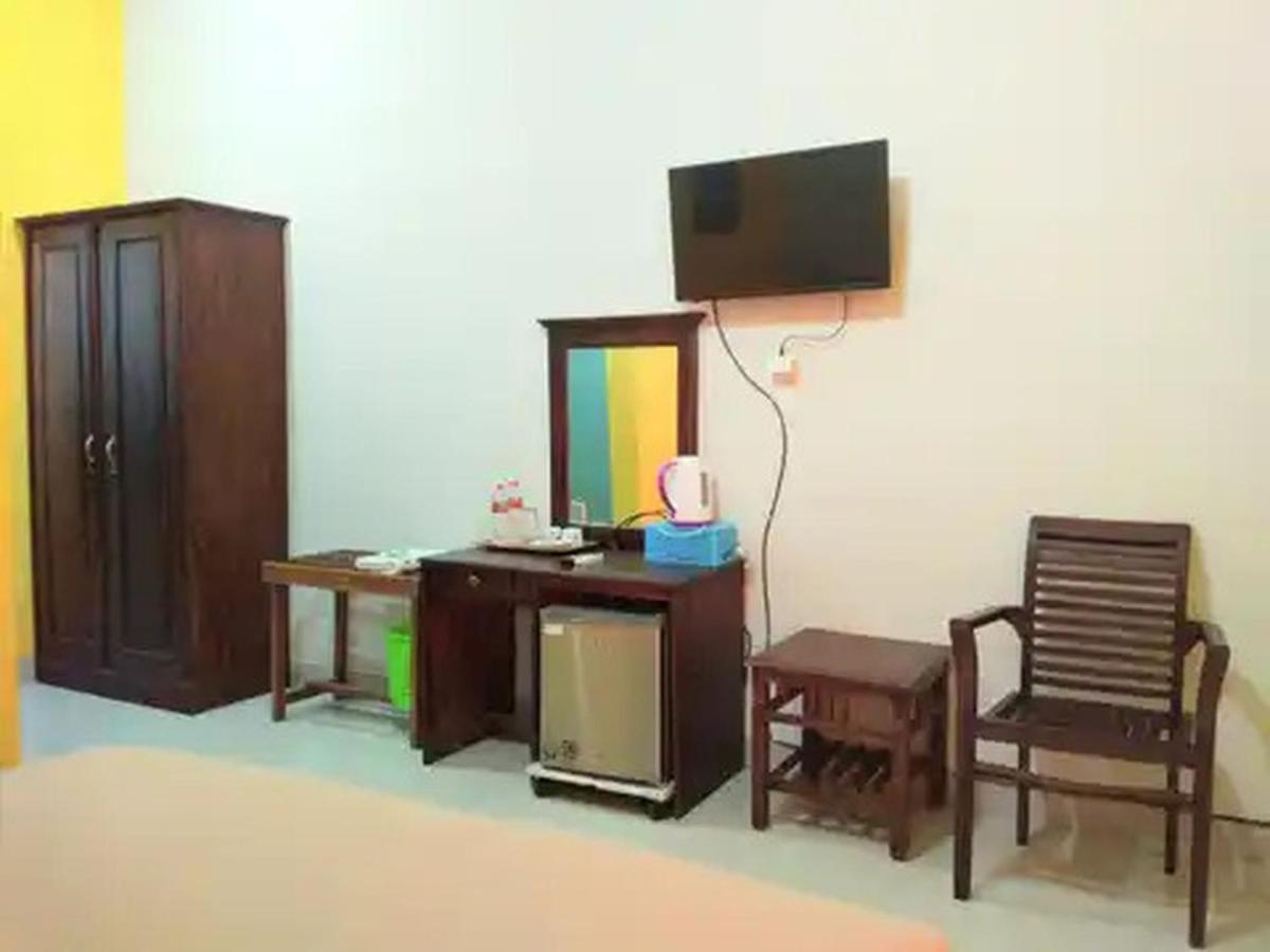 Reddoorz At Hotel Nuansa Ngawi Экстерьер фото
