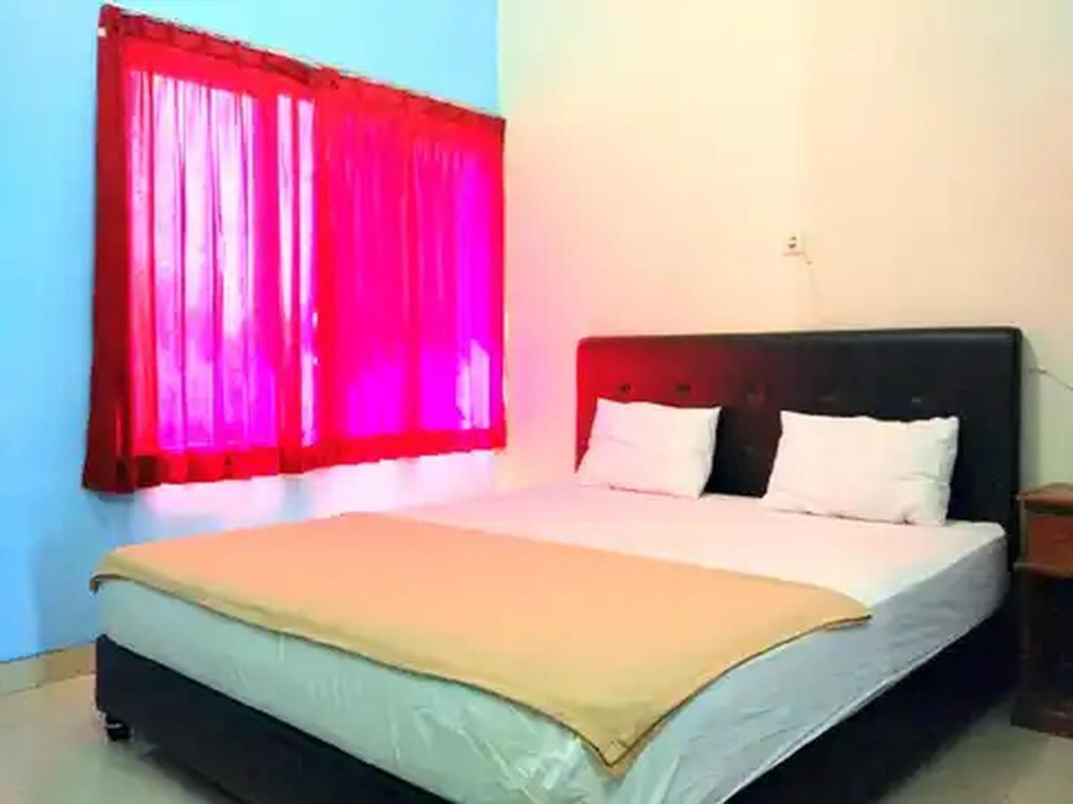Reddoorz At Hotel Nuansa Ngawi Экстерьер фото