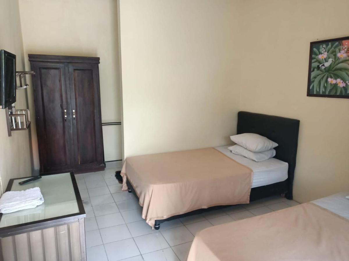Reddoorz At Hotel Nuansa Ngawi Экстерьер фото