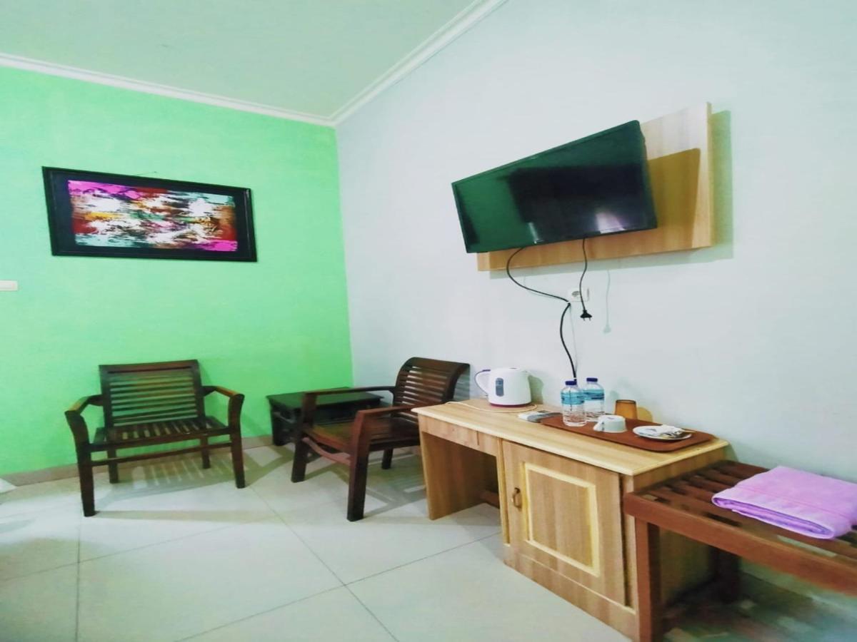 Reddoorz At Hotel Nuansa Ngawi Экстерьер фото